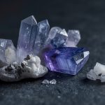 Полированный иолит (кордиерит) — камень третьего глаза и компас викингов